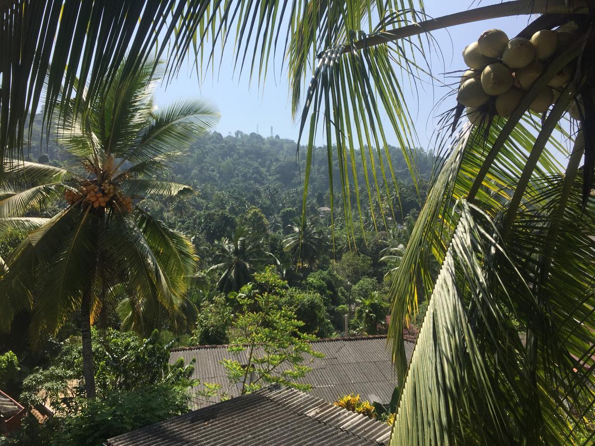 Villa Nuova แคนดี้ ภายนอก รูปภาพ